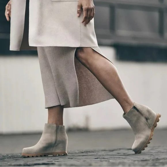 Sorel Joan of Arctic Wedge III Zip Bootie - Picture 2 of 12